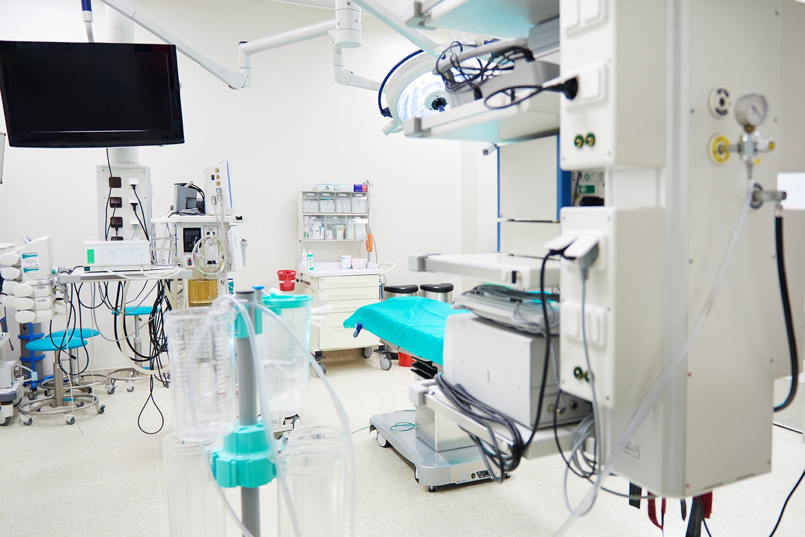 Empty operating room with medical technology